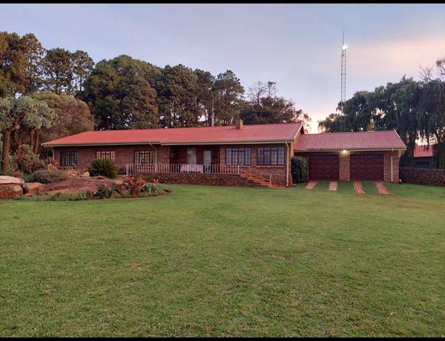 FARM FOR SALE IN ROOSSENEKAL AH